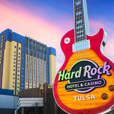 Hard Rock Hotel & Casino Tulsa Exterior photo